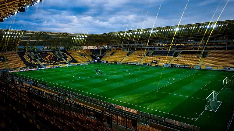 Драмата свърши! Ботев Пд с нов собственик