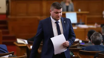 Депутат от "Възраждане" шокира! Какво обяви от парламента