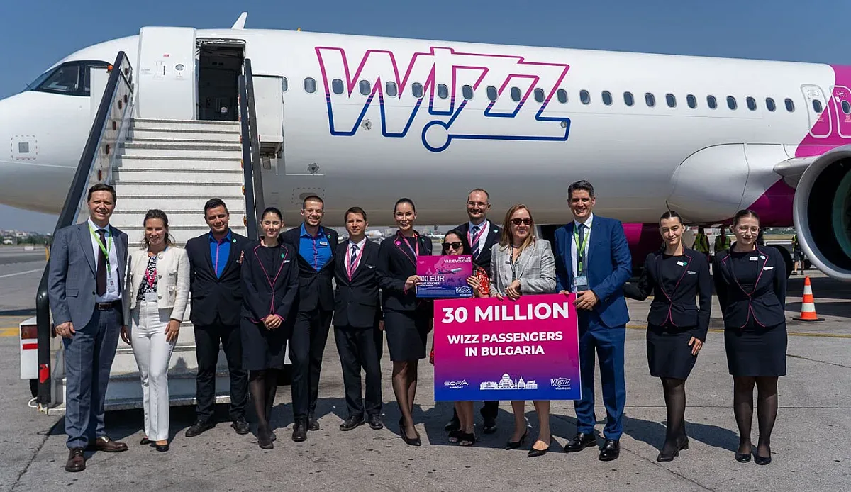 Wizz Air посрещна 30-милионния си пътник в България