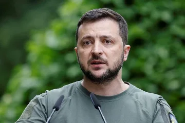 Бивш министър каза как Зеленски спаси четворната коалиция