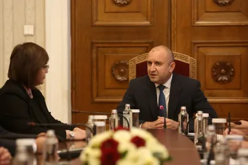 Политолог обвини Радев, че проваля третия мандат за кабинет