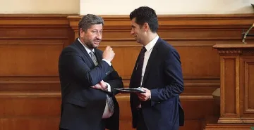 Танго за властта. Пече се нова предизборна коалиция