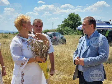 Безопасно ли е украинско зърно? Говори министър